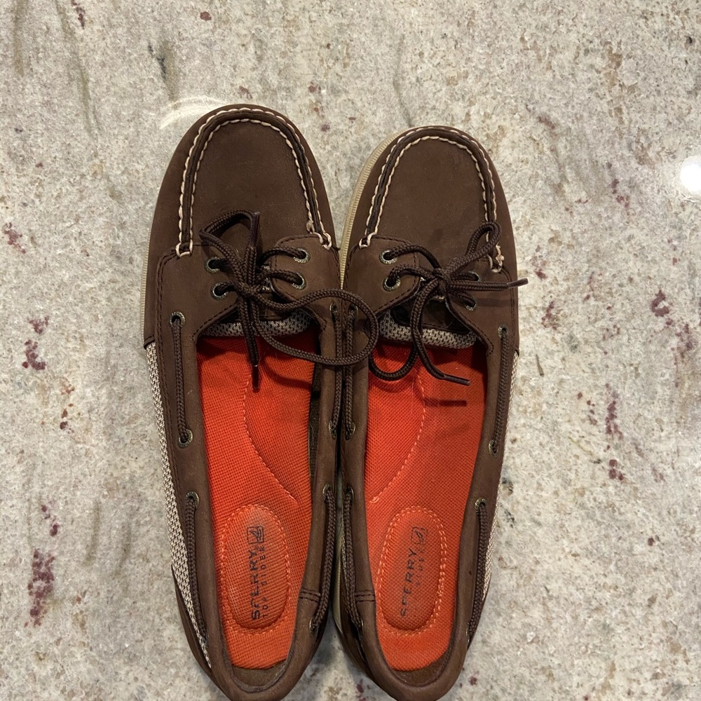 Sperry Topsiders